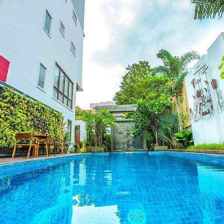 Le Cocon Boutique Hotel Phnom-Penh Buitenkant foto
