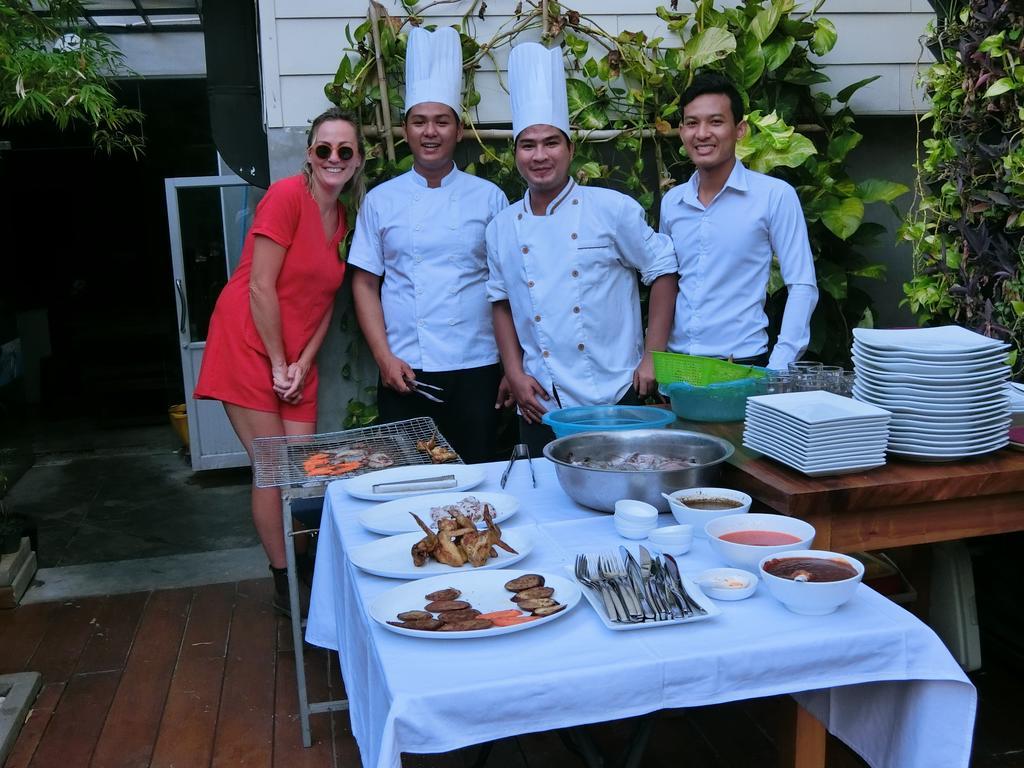 Le Cocon Boutique Hotel Phnom-Penh Buitenkant foto